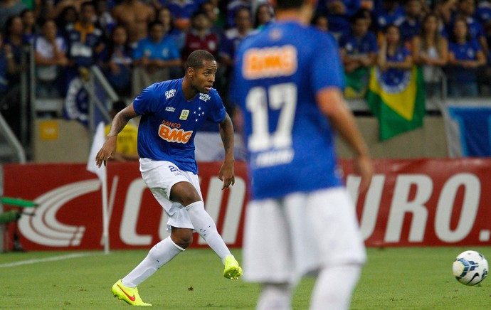 Dedé desfalca Cruzeiro no Brasileiro, mas pode voltar contra o Galo