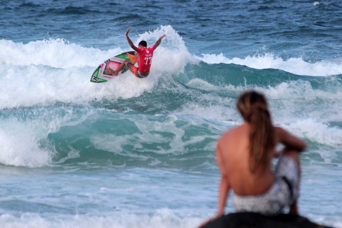 Filipe Toledo na segunda fase da etapa de Gold Coast do Mundial de Surfe (Foto: Luciana Pinciara / Motion Photos)