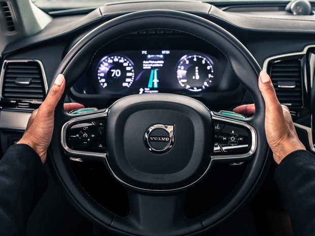 Auto Esporte - Volvo e Uber se unem para desenvolver carro autônomo