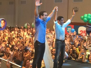 ACM Neto (DEM) ao lado do vice-candidato Bruno Reis (Foto: Andréia Silva / TV Bahia)