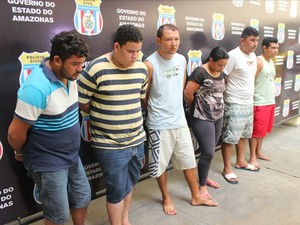 Grupo foi preso suspeito de participar na morte do Sargento Afonso Camacho Dias, em julho deste ano (Foto: Luis Henrique de Oliveira/G1 AM)
