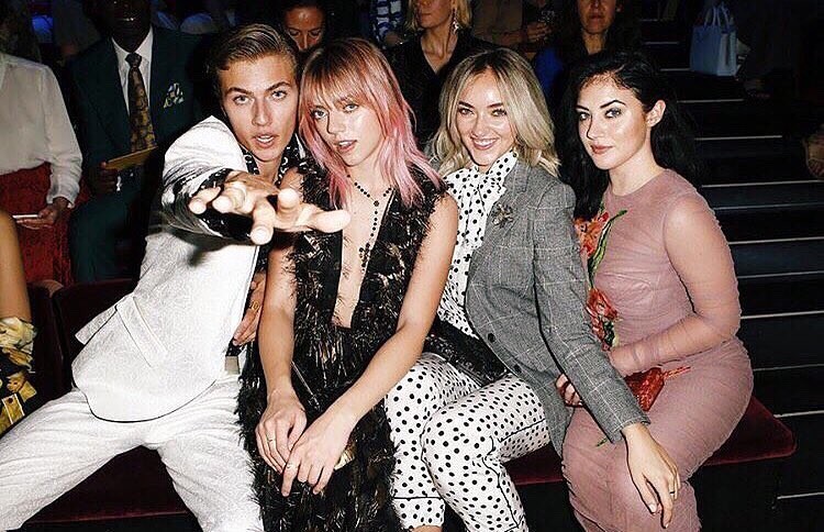 Os millennials no desfile da Dolce & Gabbana (Foto: Reprodução/Instagram)