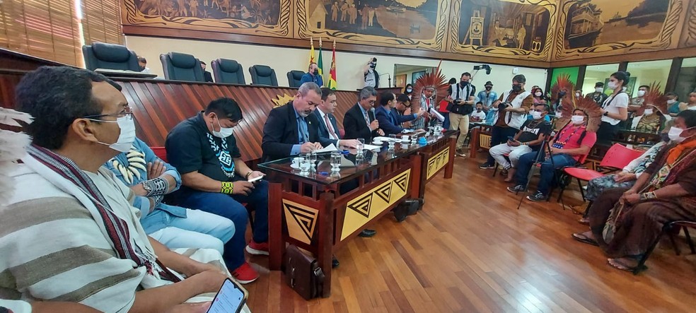 Indígenas cobram políticas públicas e discutem projetos que liberam exploração em audiência pública na Aleac — Foto: Nedina Yawanawa/Arquivo pessoal