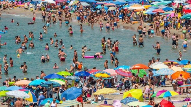 Sair de férias é ótimo, mas em algum momento todo mundo quer voltar para casa (Foto: Getty Images via BBC News Brasil)