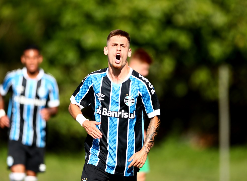 Léo Fenga teve destaque no sub-20 do Grêmio — Foto: Rodrigo Fatturi/GrÊmio