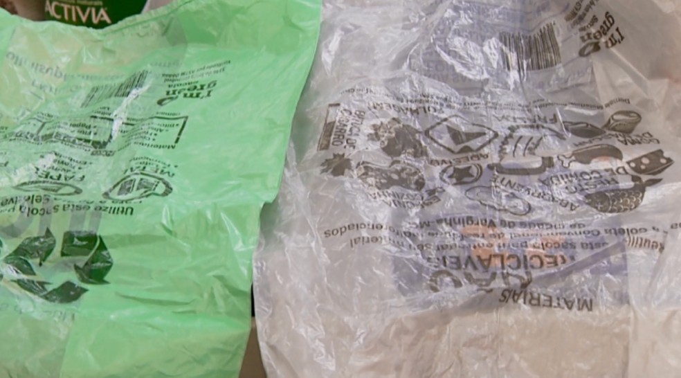Sacolas plásticas reutilizáveis — Foto: Reprodução/EPTV 