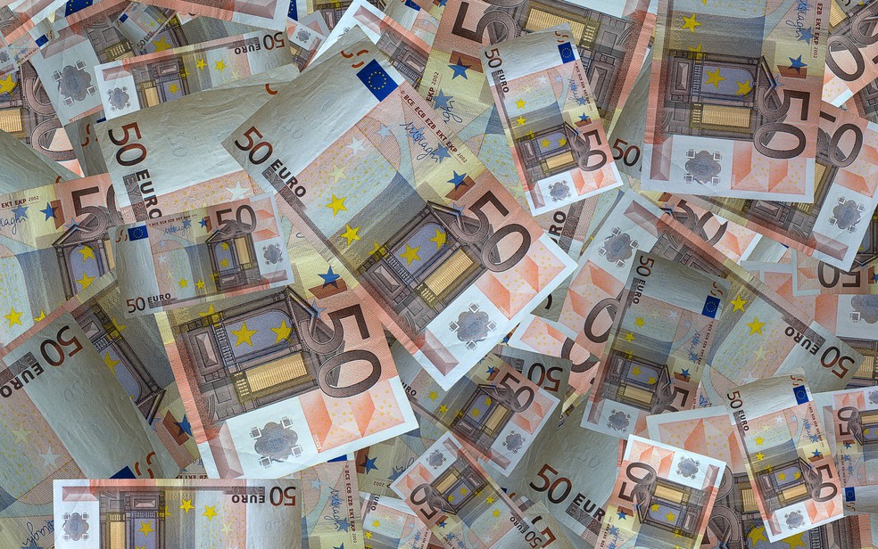 Homem levou 300 mil euros de aeroporto em Paris (Foto: fotoblend/Creative Commons)