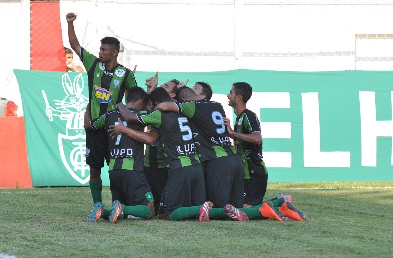 Tombense América-MG gol Mineiro 2015