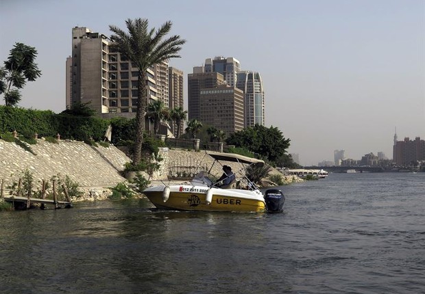 Uber incluiu a modalidade do Nilo entre suas opções na capital do Egito, por enquanto em fase de testes (Foto: EFE)