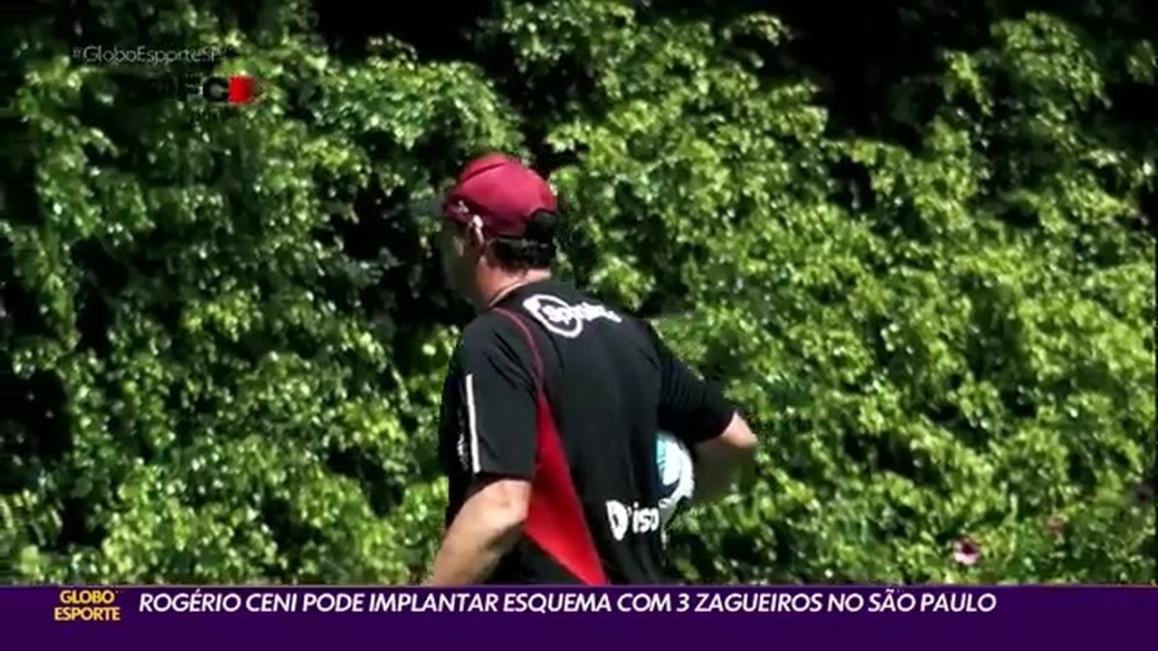 Rogério Ceni pode implementar esquema com três zagueiros no São Paulo