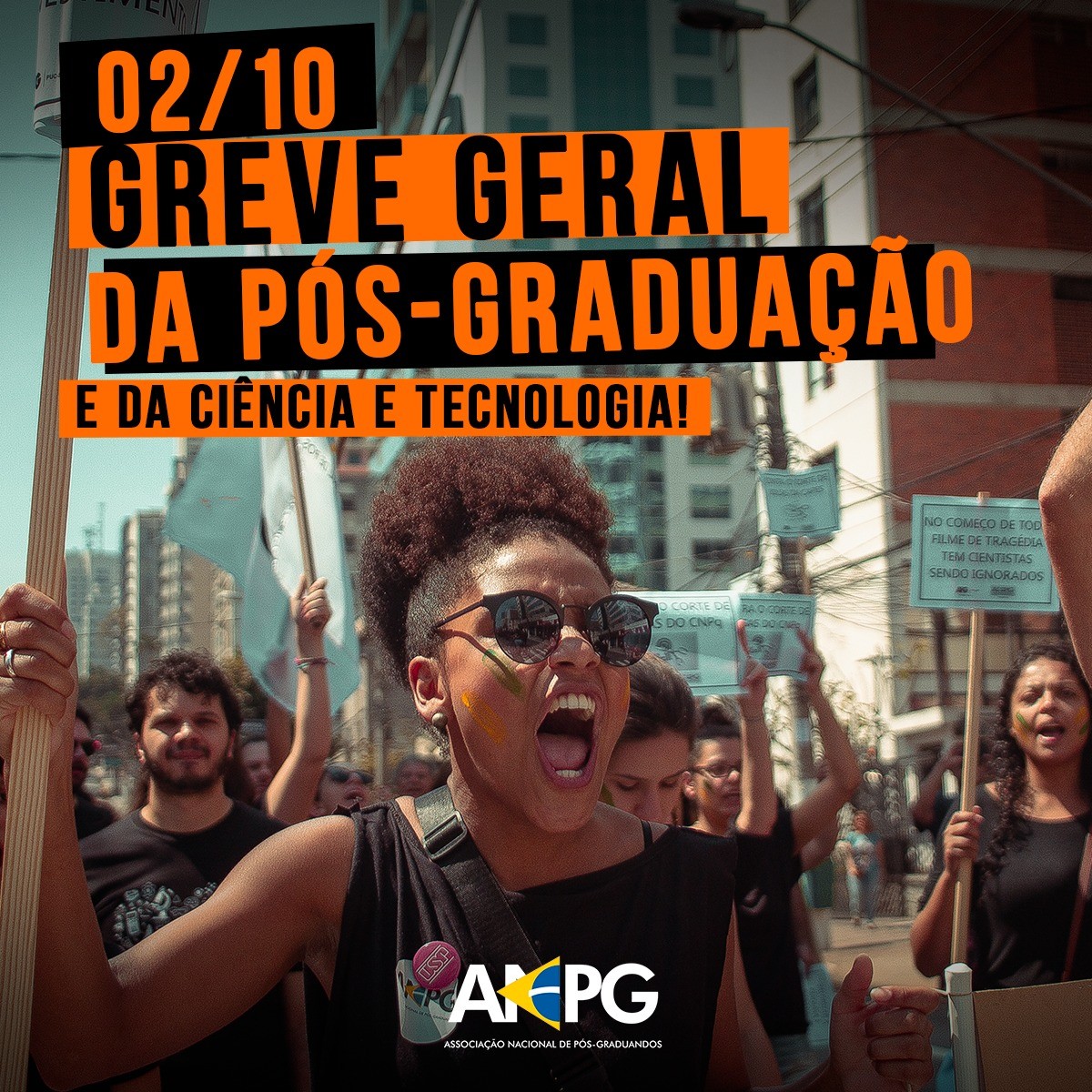 Após cortes na Capes, pesquisadores planejam greve e marcha contra 'colapso da ciência'