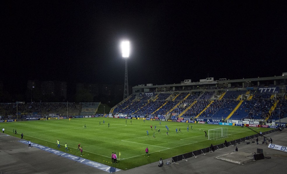 Liga da Bulgária voltou com presença de torcedores nas arquibancadas (Foto: Getty Images)