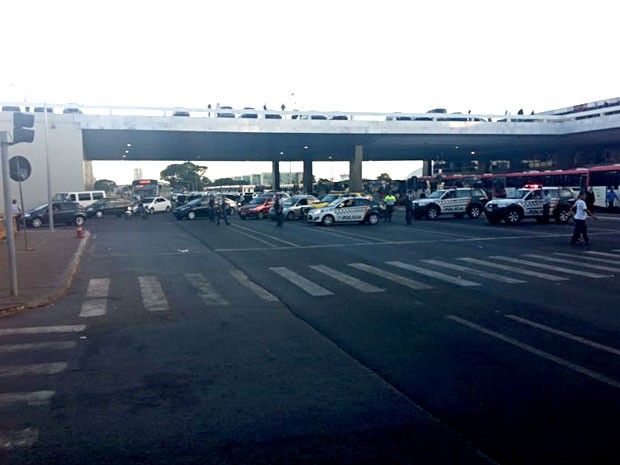 G1 - Após protestos, DFTrans suspende cooperativa de ônibus em Brazlândia -  notícias em Distrito Federal