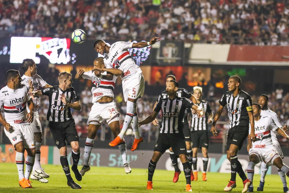Jogadores Do Galo Deixam O Campo Com Sentimento Ambiguo Pelo Resultado Atletico Mg Ge