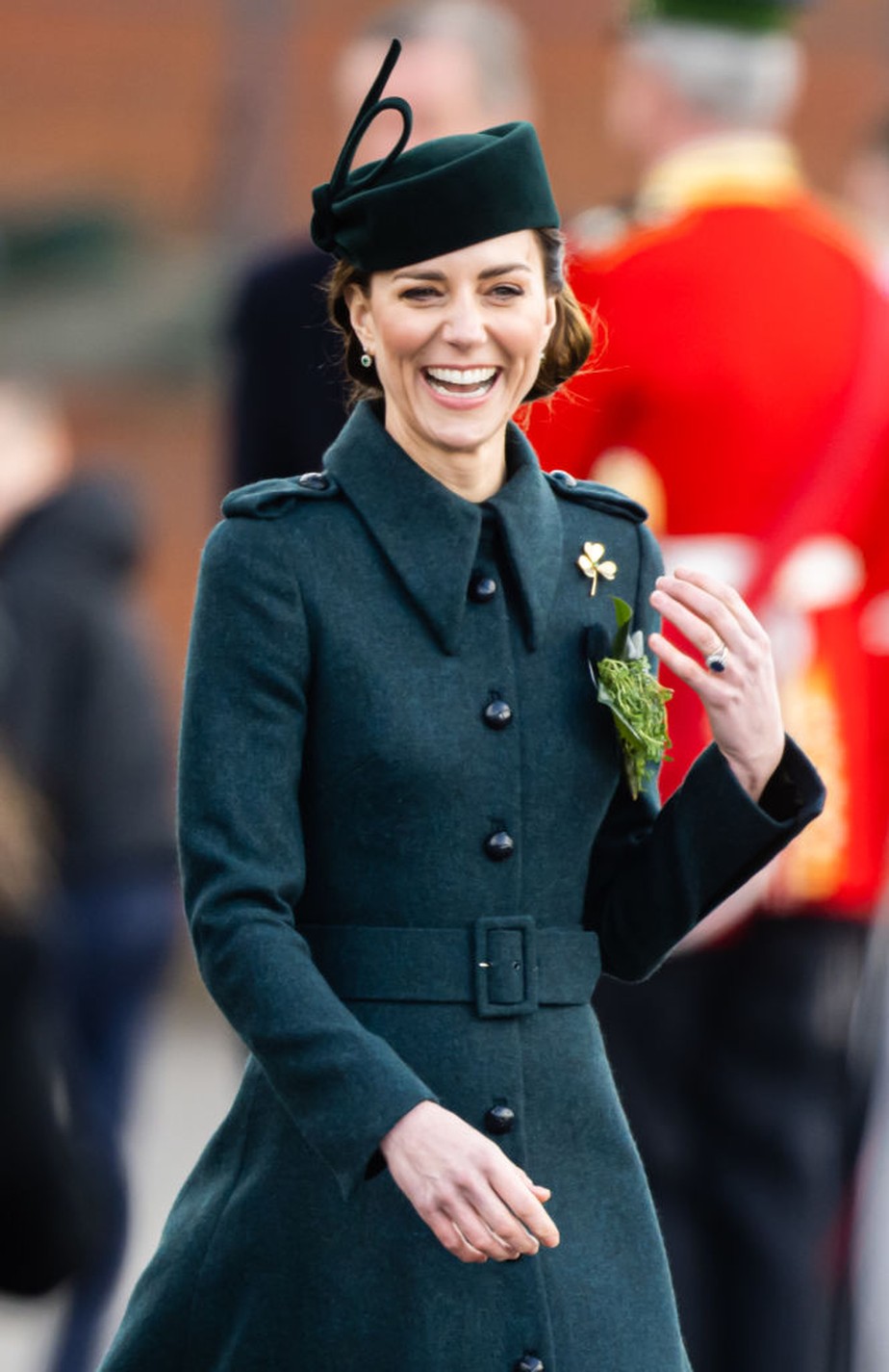 Kate Middleton usa vestido avaliado em 21 mil reais para desfile do St.  Patrick's Day | Moda | Glamour