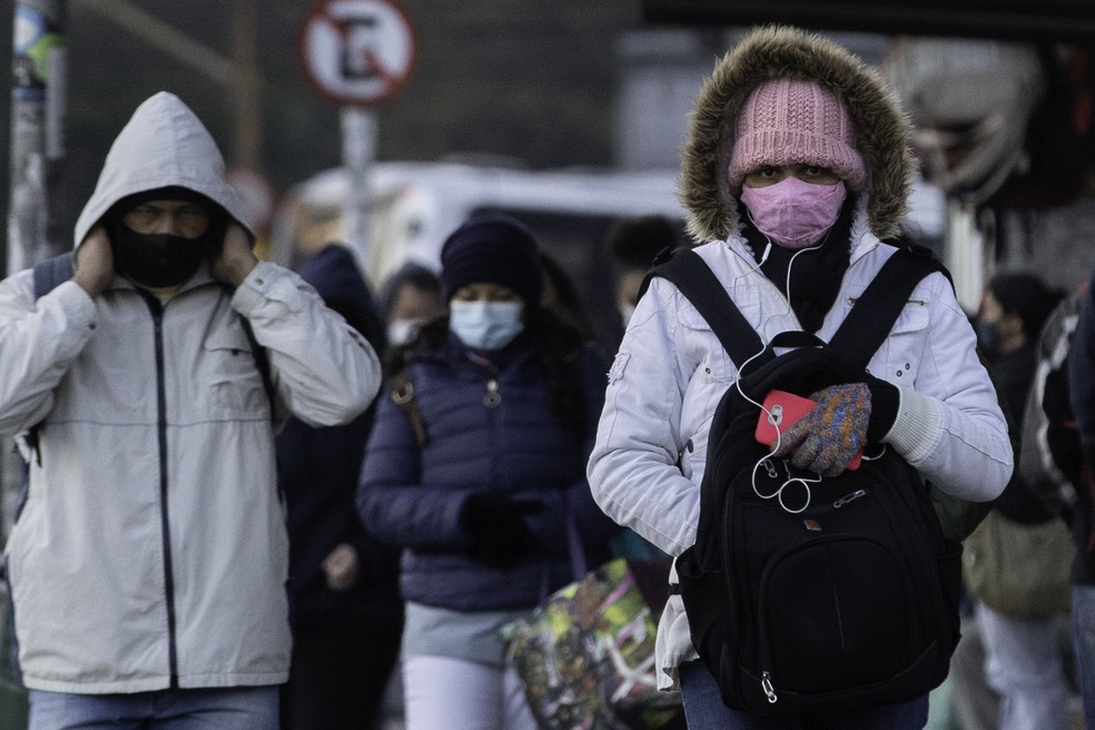 Frio em São Paulo no ano passado — Foto: BRUNO ROCHA/ENQUADRAR/ESTADÃO CONTEÚDO