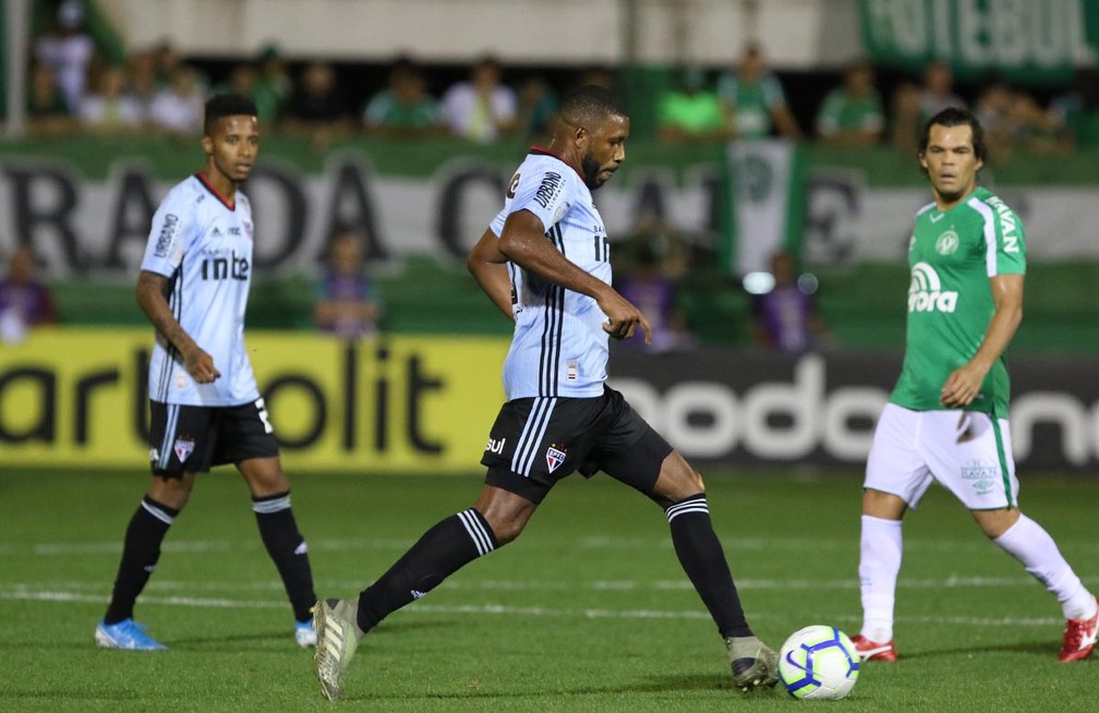[COMENTE] 68 minutos: qual é a sua avaliação sobre a partida de Jucilei após quase 6 meses de afastamento?