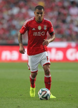 Maxi Pereira, do Benfica (Foto: Getty Images)