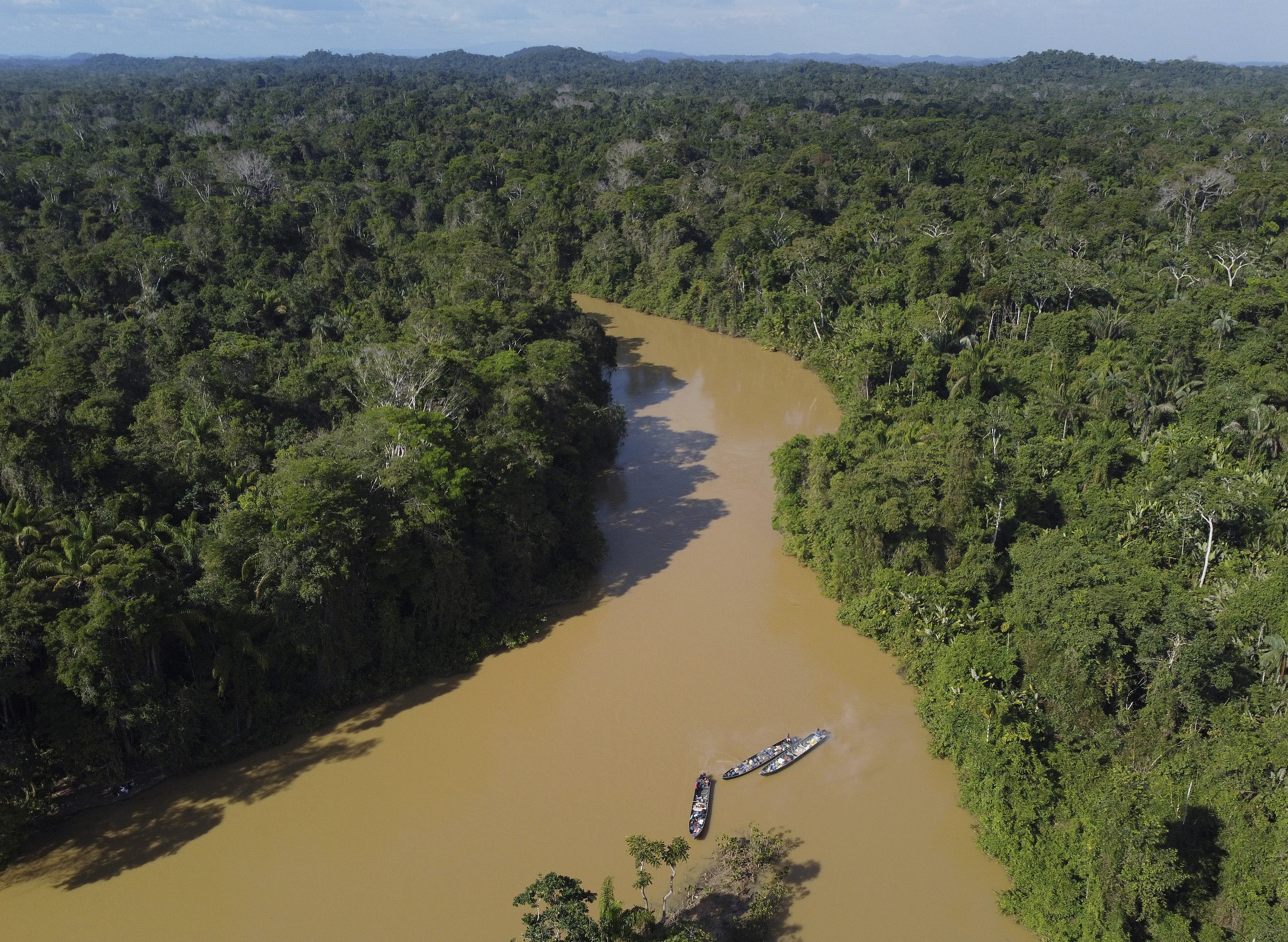 Governo federal libera acesso de barcos para retirada de garimpeiros da Terra Yanomami