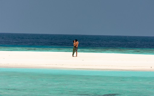 Agatha Moreira e Rodrigo Simas de férias nas Maldivas