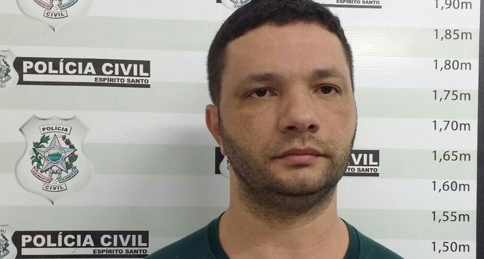 Alcenir Pereira dos Santos, 38 anos, foi preso em um apartamento de luxo em Jardim Camburi (Foto: Divulgação/ PC)
