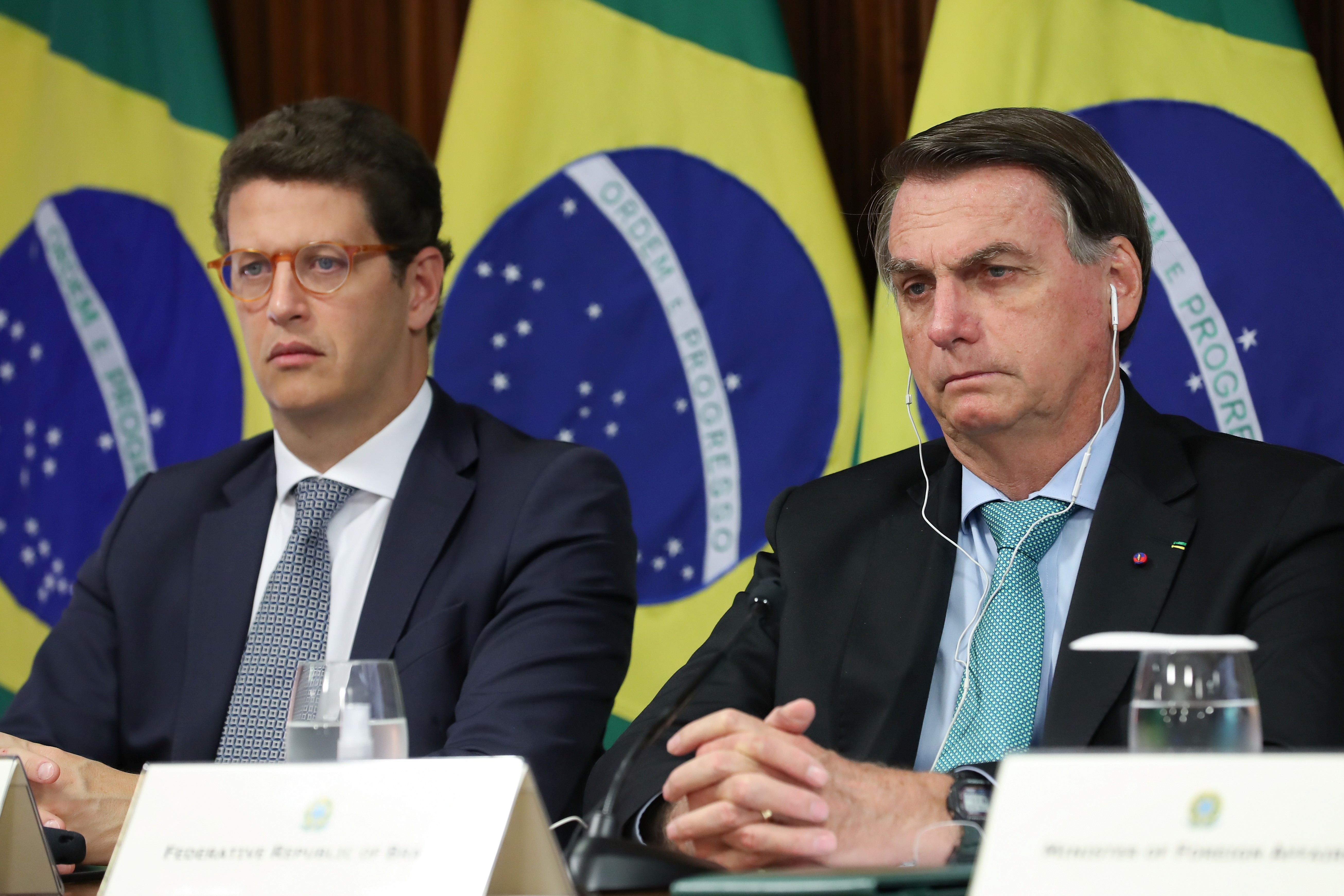 Veja repercussão do discurso de Bolsonaro na Cúpula do Clima; 'governo sai como entrou: desacreditado' thumbnail
