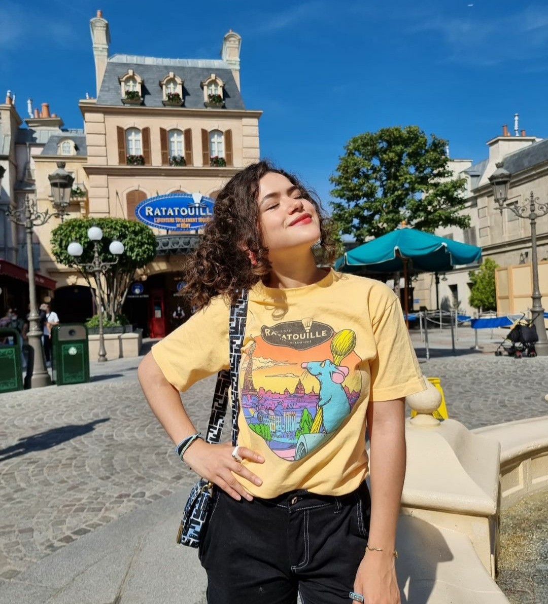 Maisa Silva na Disney de Paris (Foto: Reprodução / Instagram )