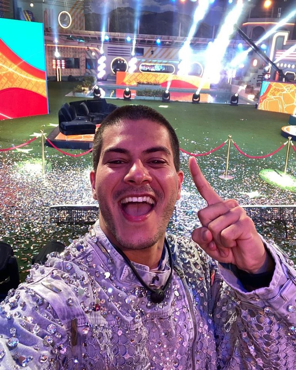 Arthur Aguiar celebra um mês da vitória do BBB22: 'Eu estava em êxtase' (Foto: Reprodução / Instagram)