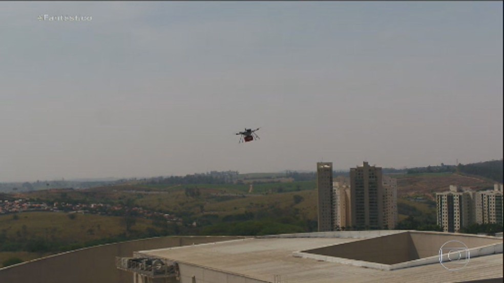 Ifood realiza em Campinas teste de primeiro delivery de comida por drone do Brasil — Foto: Reprodução / Fantástico