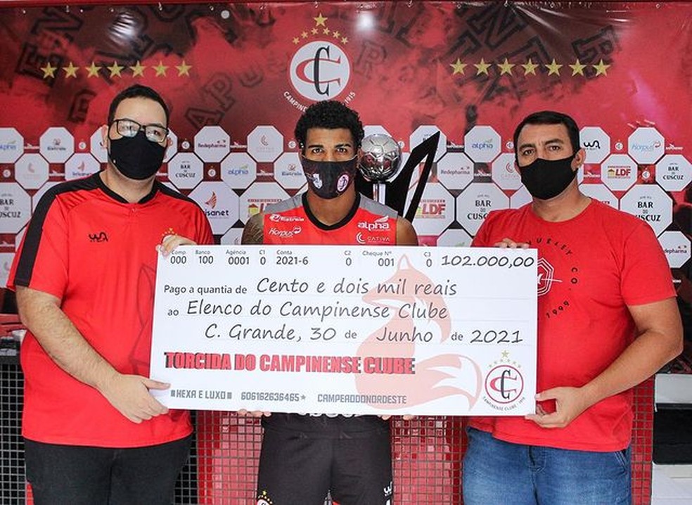 na conquista do Campeonato paraibano o elenco recebeu um bicho no valor de  R$ 102 mil — Foto: Samy Oliveira / Campinense 