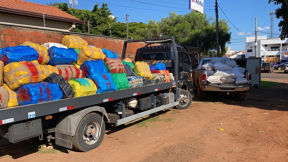Droga apreendida em funilaria na fronteira de MS com o Paraguai — Foto: PF/Divulgação