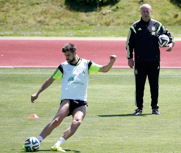 [COPA 2014]Piqué vê Brasil mais favorito ao título da Copa do que a Espanha