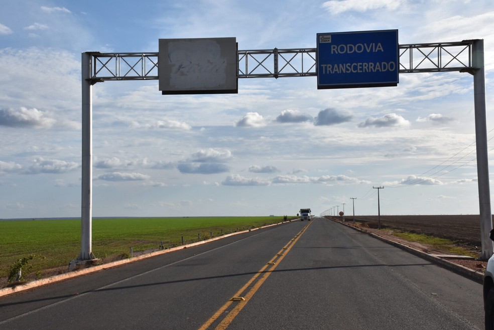 Governo do Piauí assina contrato de PPP para rodovia Trancerrados e Estrada Palestina, no Sul do Piauí — Foto: Governo do Piauí