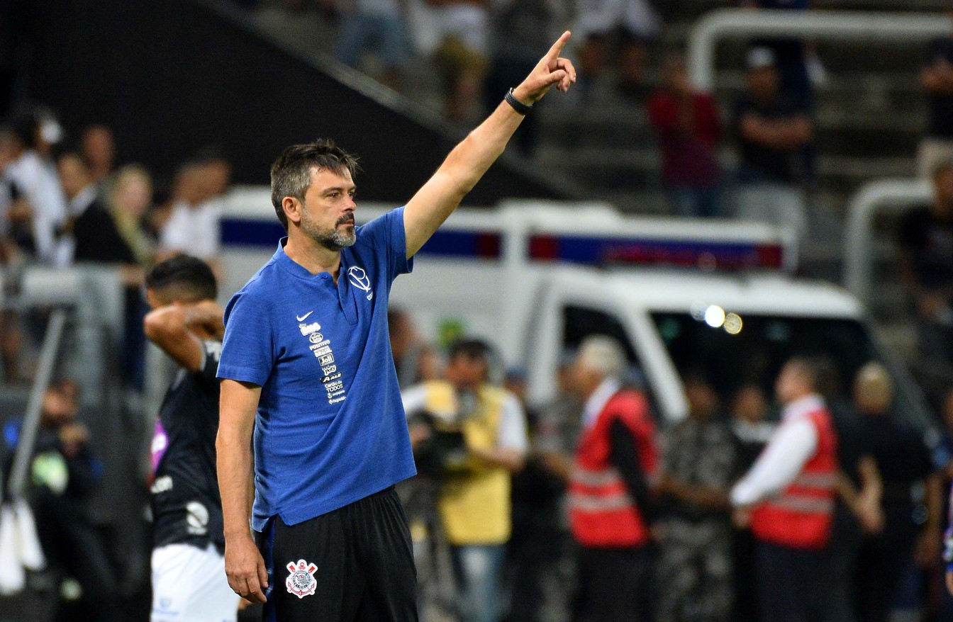 [ANÁLISE] Corinthians tem problemas para além do campo e nem pedido da torcida resolve