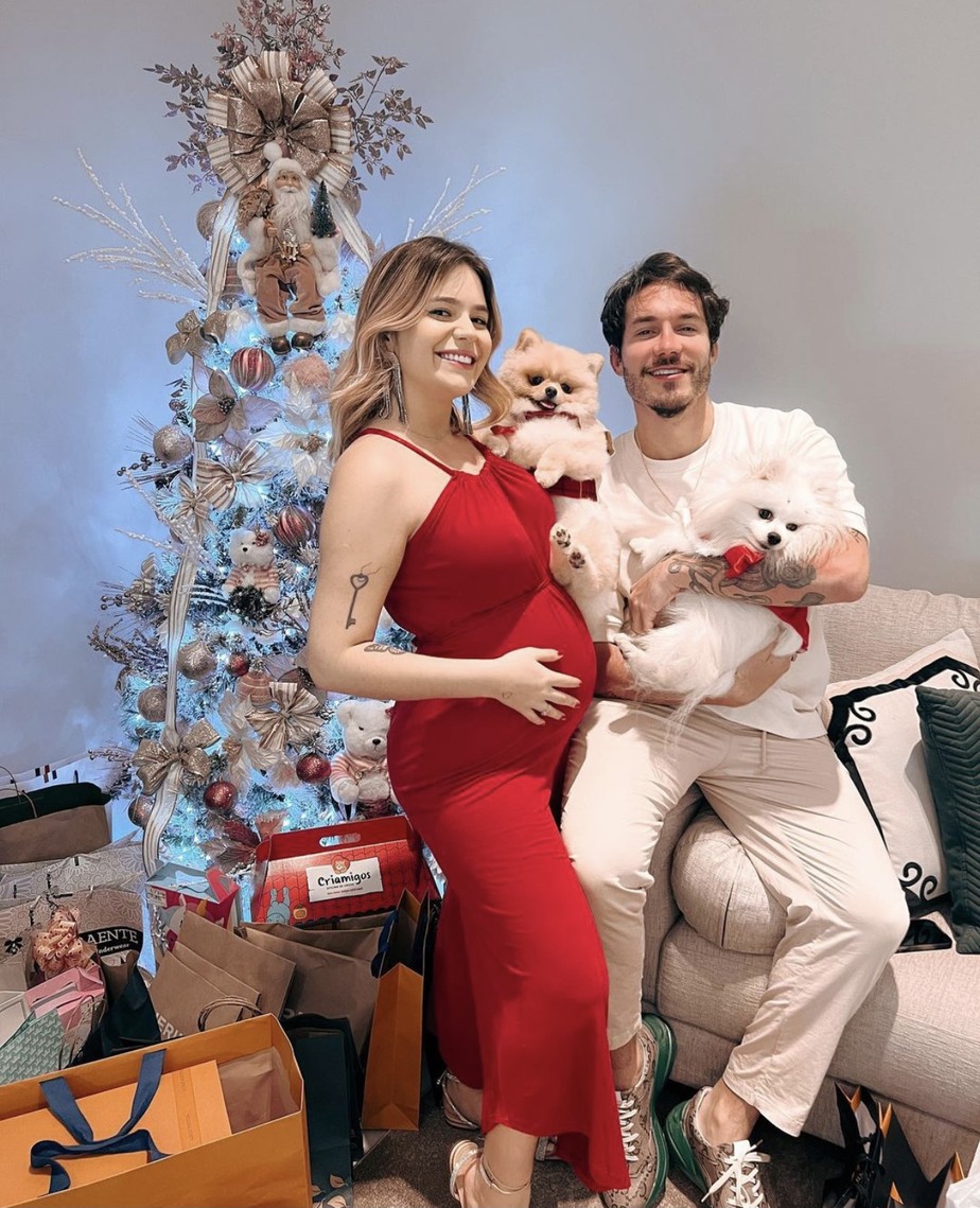 Eliezer para Vih Tube: 'Primeiro (de muitos) Natal juntos com a nossa  família' | Gente | O Globo