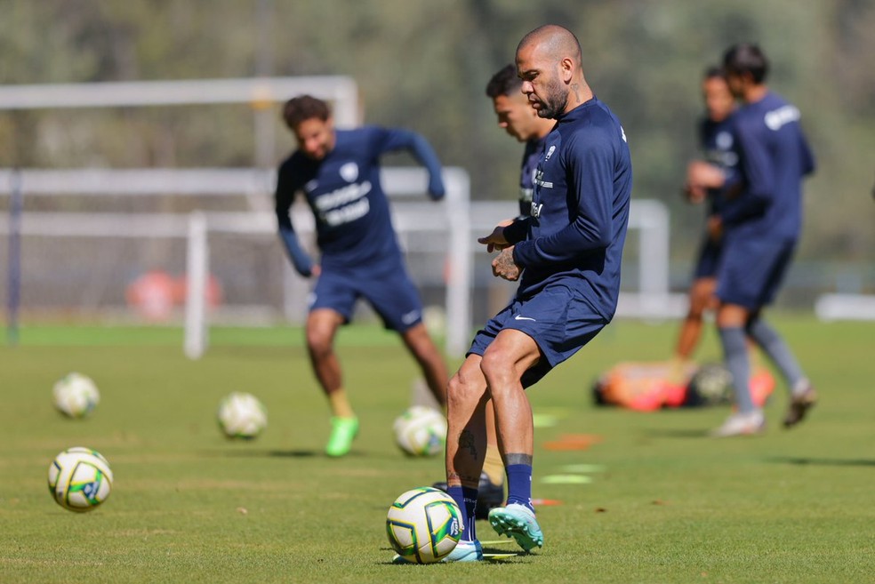Daniel Alves, em treino no Pumas, no México, em 2023 — Foto: Divulgação/Pumas