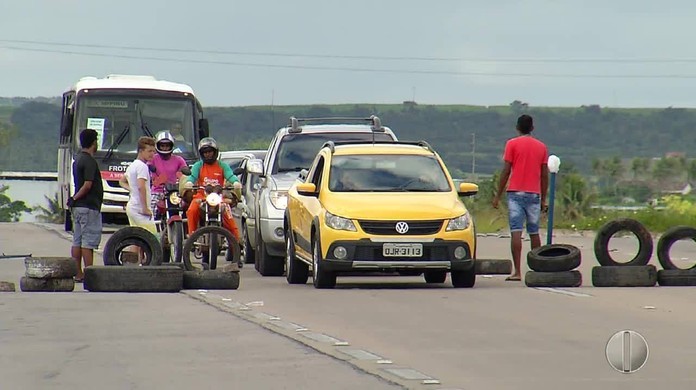 Em mais um dia de greve, RN tem estradas bloqueadas ...