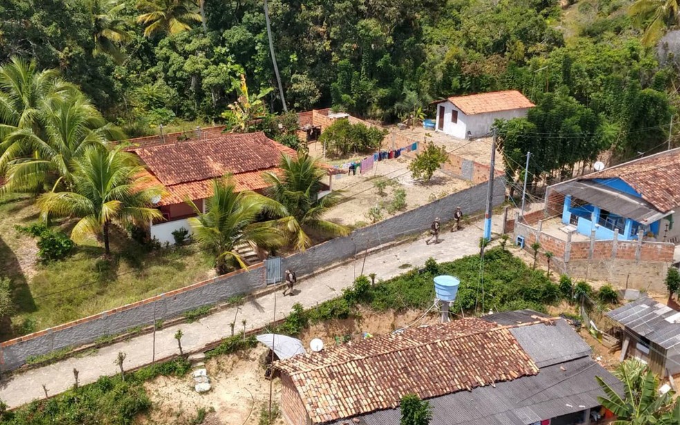 Ação aconteceu em uma residência na localidade chamada Amoreiras, na Ilha, no município de Itaparica (Foto: Divulgação/SSP-BA)