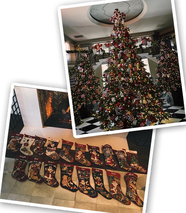 O  décor de Natal da casa da mãe de Kendall, Kris, sob o olhar da top (Foto: Instagram/Reprodução)