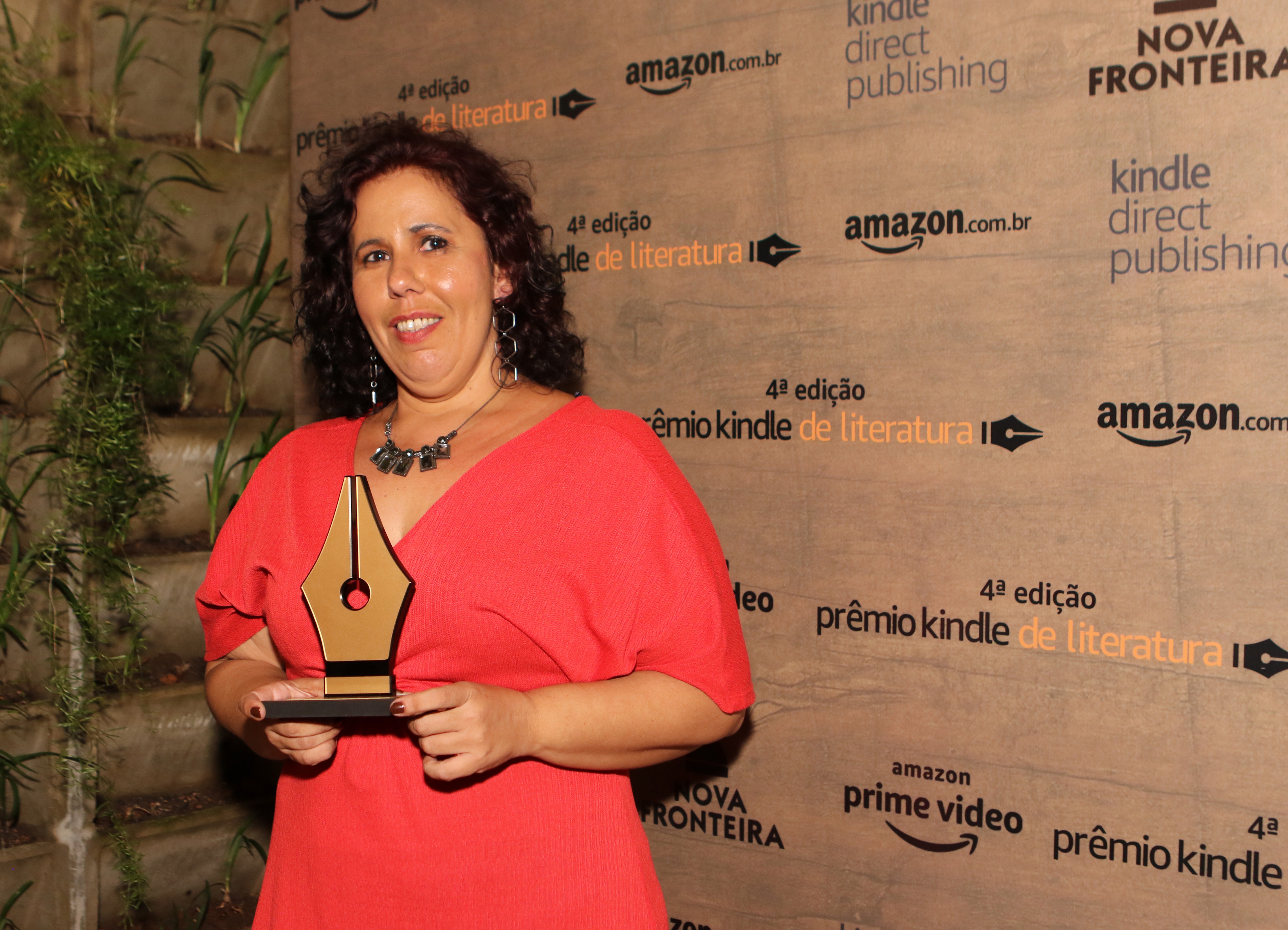 Barbara Nonato: carioca ganhou a quarta edição do Prêmio Kindle de Literatura (Foto: Divulgação)