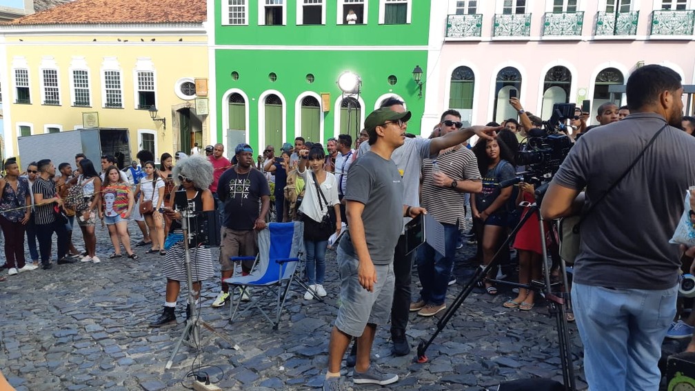 Claudia Leitte grava clipe e movimenta Centro HistÃ³rico de Salvador â Foto: Julio Cesar Almeida/TV Bahia