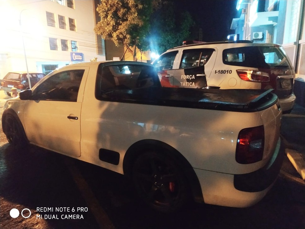 Preso conduzia uma picape, que acabou apreendida pela PM — Foto: Polícia Militar