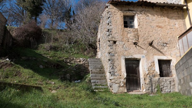 Casa à venda em Ollolai, Itália custam apenas 1 euro (Foto: Divulgação)