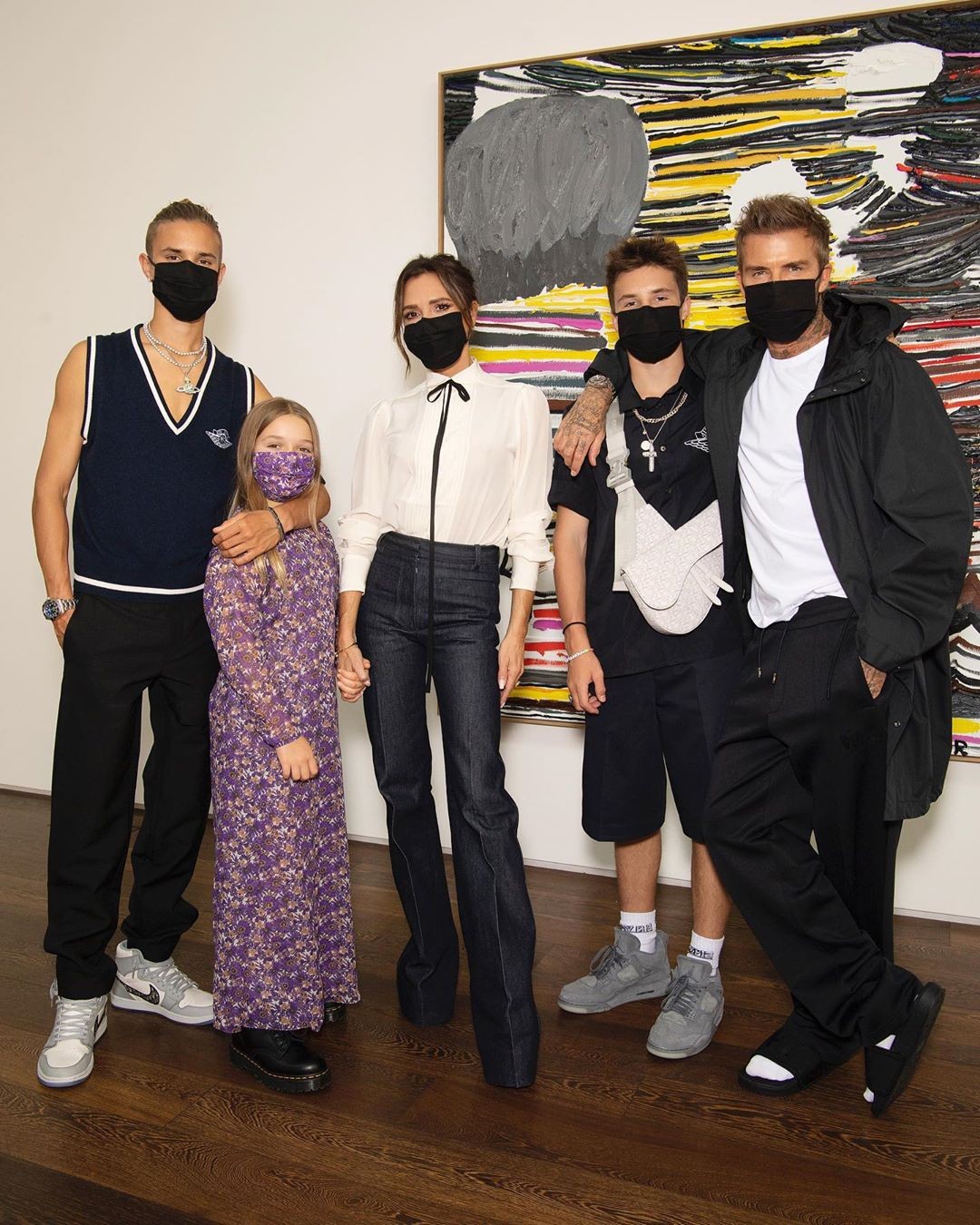 David e Victoria Beckham com os filhos (Foto: Instagram)