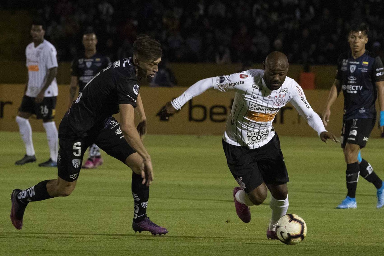 [ANÁLISE] Corinthians repete erros da Copa do Brasil e dá adeus a título inédito