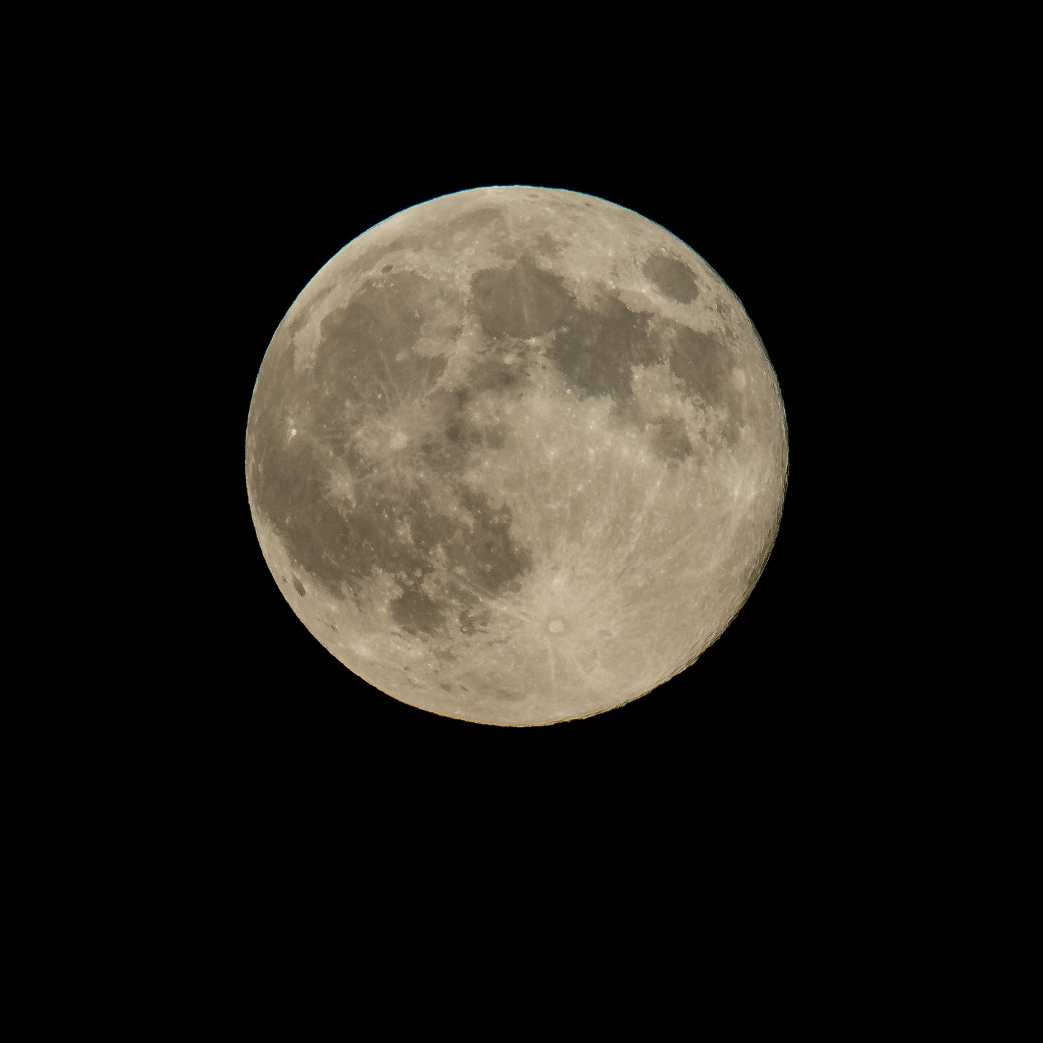 Lua de morango (Foto: NASA/Bill Ingalls)