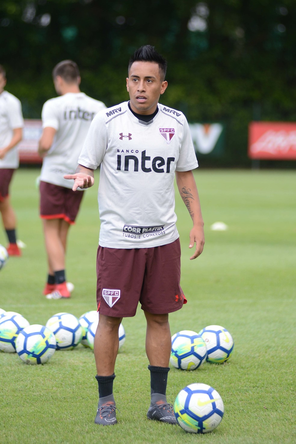 Cueva voltará ao São Paulo após defender a seleção peruana (Foto: Antônio Cícero / Estadão Conteúdo)