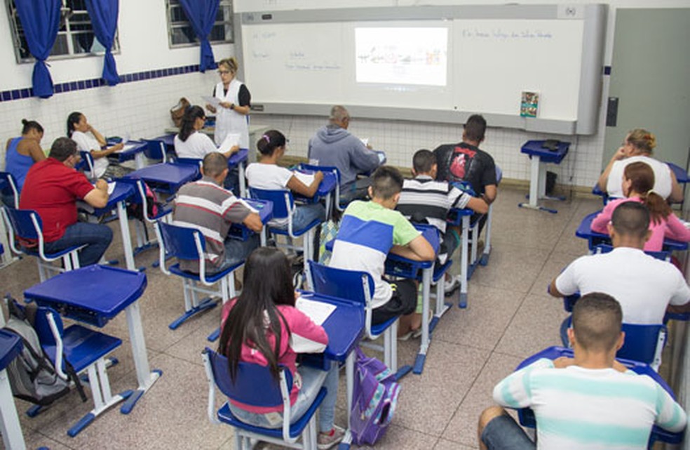 Turma de Educa&ccedil;&atilde;o de Jovens e Adultos em Praia Grande (SP) &mdash; Foto: Divulga&ccedil;&atilde;o/ Prefeitura de Praia Grande