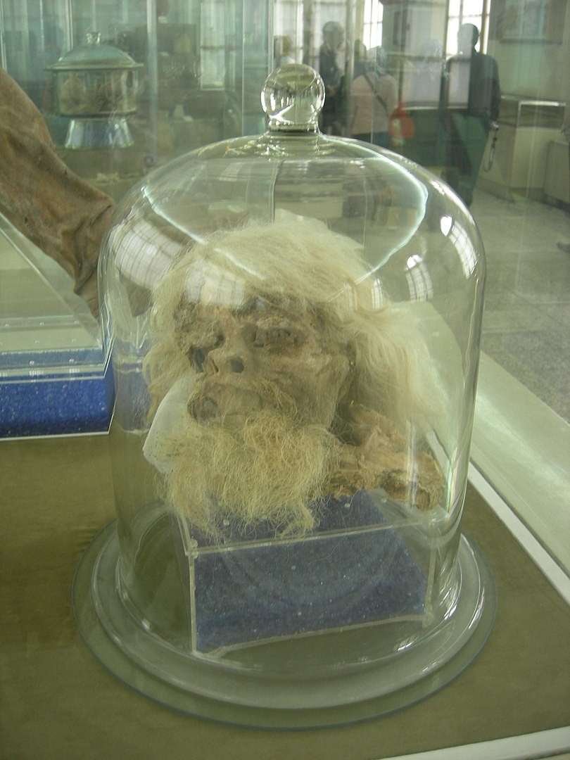 Cabeça de um dos 'homens de sal' encontrados nas minas no Irã  (Foto: Wikimedia Commons )