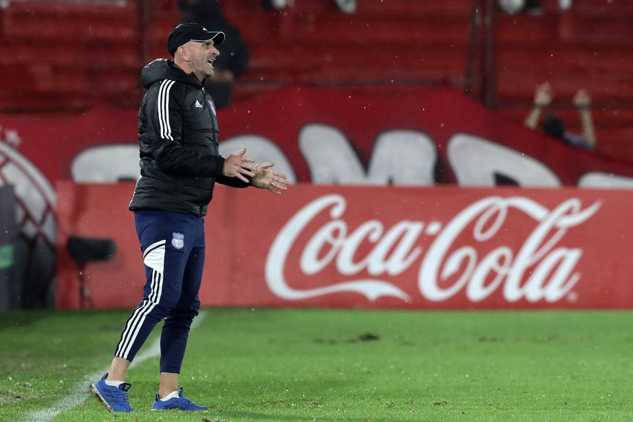 Miguel Rondelli denunciou racismo sofrido por seus jogadores em jogo da Sul-Americana